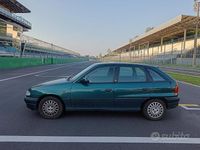 Usata Opel Astra 90 CV (66 kW) 1997 Verde Berlina
