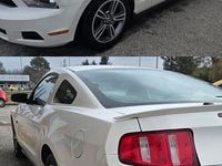 Usata Ford Mustang 214 CV (157 kW) 2010 Bianco Coupé