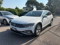 Usata VW Passat Alltrack Business 200 CV (147 kW) 2022 Bianco Station wagon