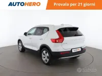 Usata Volvo XC40 Momentum 150 CV (110 kW) 2020 Bianco SUV