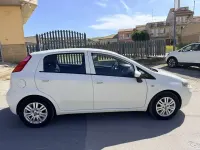 Usata Fiat Grande Punto Emotion 90 CV (66 kW) 2016 Utilitaria