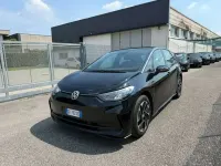 Usata VW ID.3 Pro Performance 150 kW (204 CV) 2023 Grenadillschwarz metallic Utilitaria
