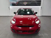 Nuova Fiat 600 La Prima 145 CV (106 kW) 2025 Rosso SUV