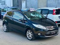 Usata Ford Fiesta Titanium 92 CV (67 kW) 2012 Nero Berlina