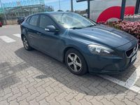 Occasion Volvo V40 120 ch (88 kW) 2016 Bleue Berline