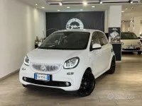 Usata Smart ForFour 90 CV (66 kW) 2019 Bianco Utilitaria