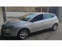Usata Lancia Delta 120 CV (88 kW) 2011 Grigio Utilitaria
