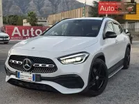 Usata Mercedes GLA200 AMG 150 CV (110 kW) 2022 White concrete minecraft SUV