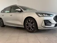 Usata Ford Focus ST-Line X 155 CV (114 kW) 2023 Grigio Station wagon