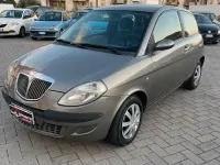 Usata Lancia Ypsilon 70 CV (51 kW) 2004 Marrone Utilitaria