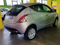 usata Lancia Ypsilon 3ª serie 0.9 TwinAir 85 CV 5 porte Metano Ecochic Silver