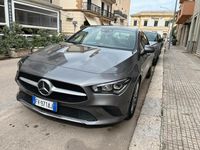 Usata Mercedes CLA180 136 CV (100 kW) 2019 Grigio Berlina