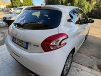 Usata Peugeot 208 Sport 68 CV (50 kW) 2013 Bianco Utilitaria