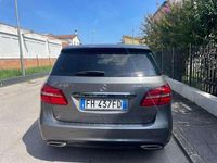 Usata Mercedes B180 Premium 109 CV (80 kW) 2017 Grigio Monovolume
