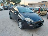 Usata Fiat Punto Lounge 78 CV (57 kW) 2015 Blu Utilitaria