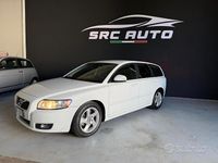 Usata Volvo V50 R-Design 115 CV (84 kW) 2012 Bianco Station wagon
