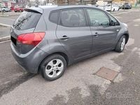 Usata Kia Venga 90 CV (66 kW) 2012 Grigio Utilitaria