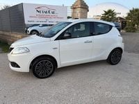 Usado Lancia Ypsilon Gold 69 HP (50 kW) 2019 Branco Citadino