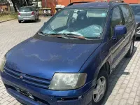 Usata Mitsubishi Space Runner 82 CV (60 kW) 2001 Monovolume