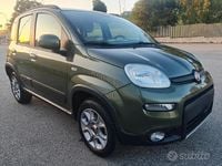 Usado Fiat Panda 4x4 75 HP (55 kW) 2015 Verde Citadino