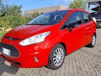 Begagnad Ford B-MAX 75 HK (55 kW) 2016 Röd Minibuss