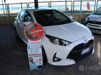 Usata Toyota Yaris Trend 72 CV (52 kW) 2022 Bianco Berlina