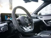 Usata Mercedes CLA35 AMG AMG 306 CV (225 kW) 2025 Nero pastello Coupé