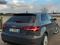 Usado Audi A3 110 CV (80 kW) 2017 Gris Berlina