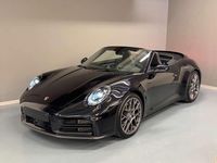 Usata Porsche 911 Carrera Cabriolet 394 CV (289 kW) 2025 Nero jet metallizzato Cabrio