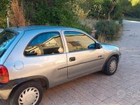 Usata Opel Corsa 54 CV (39 kW) 1997 Grigio Utilitaria