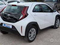 Usata Toyota Aygo X Active 72 CV (52 kW) 2025 Bianco SUV