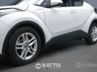 Usata Toyota C-HR Business Edition 98 CV (72 kW) 2020 Bianco SUV
