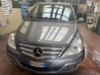 Usata Mercedes B200 136 CV (100 kW) 2009 Argento Monovolume