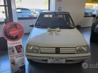 Usata Peugeot 205 54 CV (39 kW) 1991 Bianco Cabrio