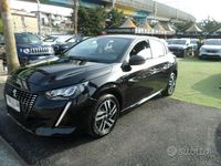 Usata Peugeot 208 Allure 100 CV (73 kW) 2022 Nero Utilitaria