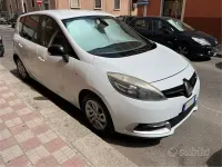 Usata Renault Scenic E-Tech XMOD 110 CV (80 kW) 2014 Bianco Monovolume