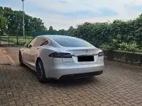 Usata Tesla Model S 158 kW (215 CV) 2018 Grigio Utilitaria