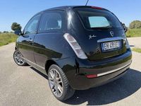 Usata Lancia Ypsilon 75 CV (55 kW) 2011 Nero Utilitaria