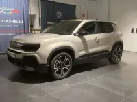 Usata Jeep Avenger EV Summit 114 kW (156 CV) 2025 Beige SUV