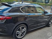 Usata Alfa Romeo Stelvio 180 CV (132 kW) 2017 Nero SUV