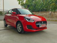 Begagnad Suzuki Swift 2022 Röd Halvkombi