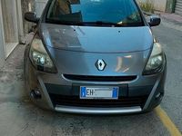Usata Renault Clio III 75 CV (55 kW) 2012 Grigio Utilitaria