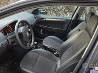 Usata Opel Astra Cosmo 125 CV (91 kW) 2008 Blu Berlina