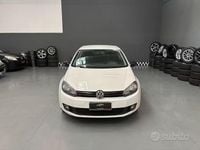 Usata VW Golf VI Comfortline 105 CV (77 kW) 2010 Bianco Utilitaria