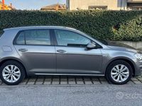 Usata VW Golf VII Comfortline 110 CV (80 kW) 2016 Grigio Berlina