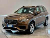 Usata Volvo XC90 Inscription 190 CV (139 kW) 2016 Marrone SUV