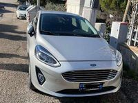Usata Ford Fiesta Titanium 86 CV (63 kW) 2018 Argento Utilitaria