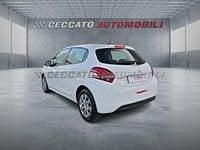 Usata Peugeot 208 Active 83 CV (61 kW) 2019 Bianco Utilitaria