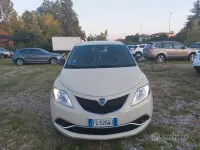 Usata Lancia Ypsilon Platinum 69 CV (50 kW) 2017 Beige Utilitaria