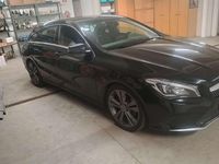 Usata Mercedes CLA200 Shooting Brake Executive 136 CV (100 kW) 2017 Nero Station wagon